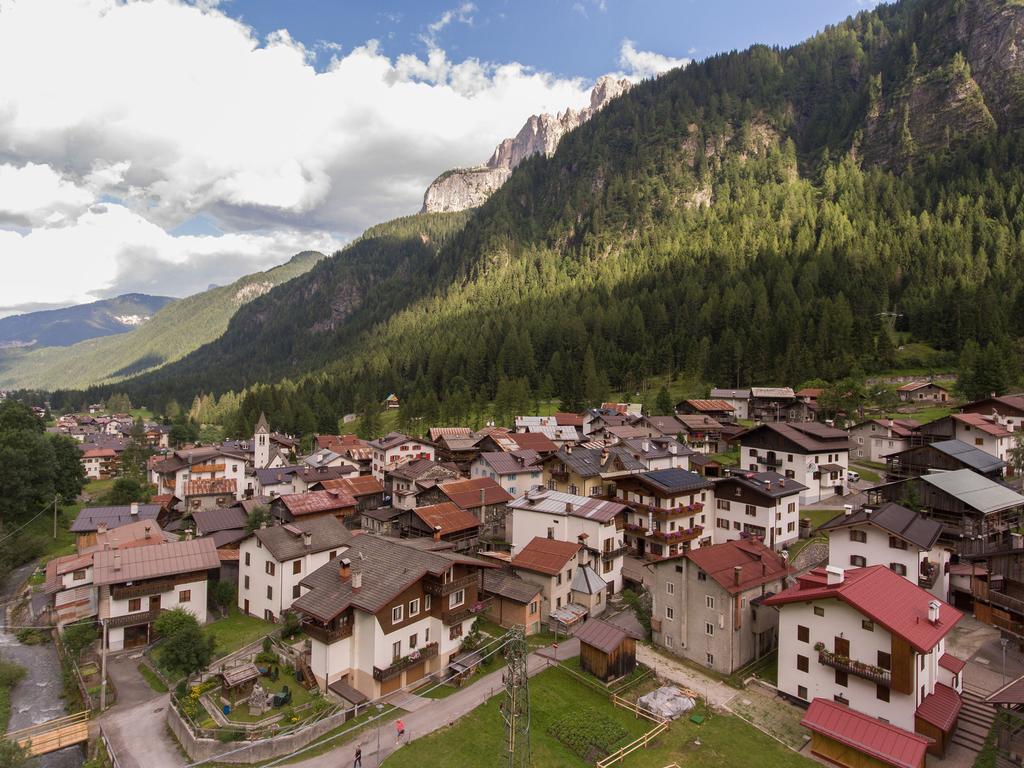 Hotel Garni Ai Serrai Rocca Pietore Exterior foto